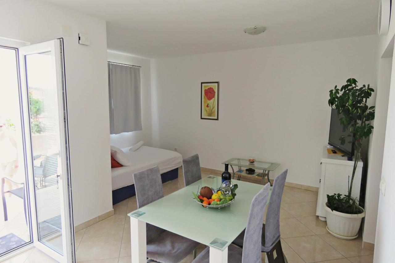 Andrea Apartments Trogir Bagian luar foto