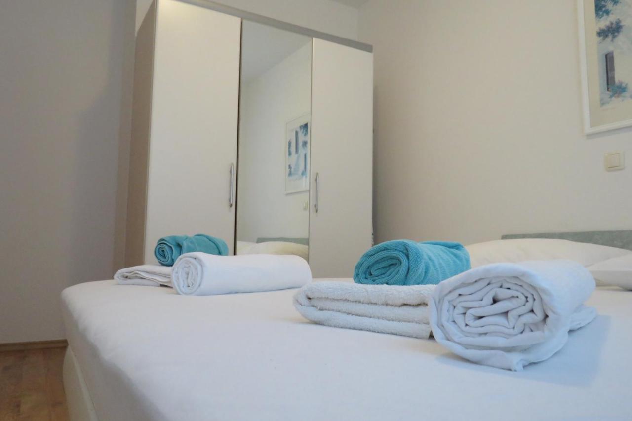 Andrea Apartments Trogir Bagian luar foto