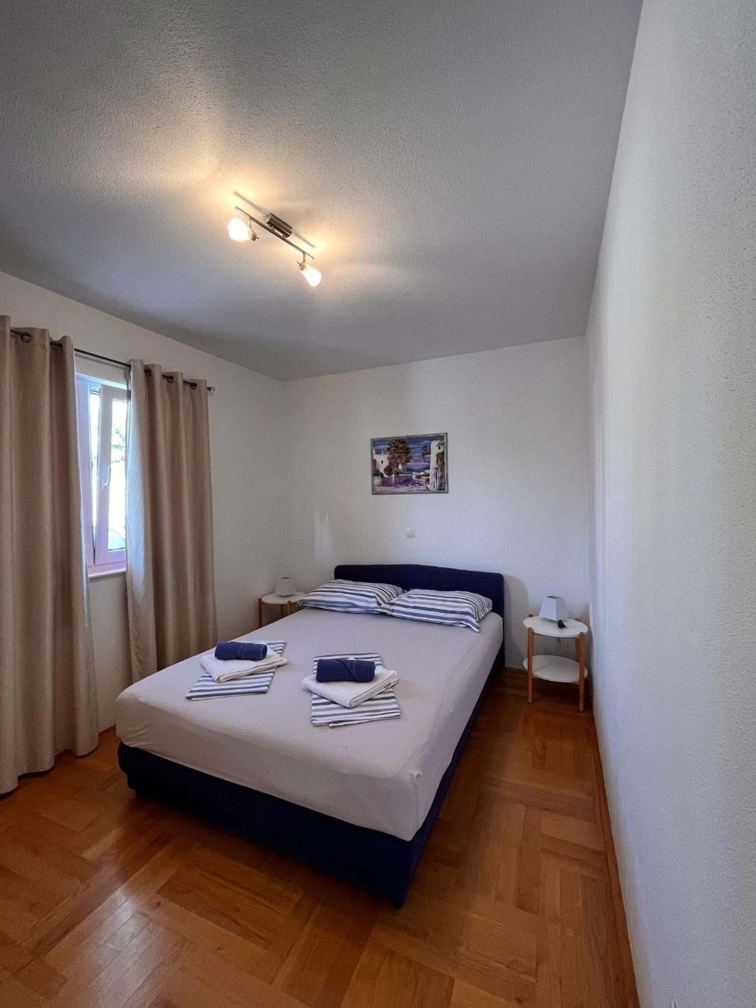 Andrea Apartments Trogir Bagian luar foto