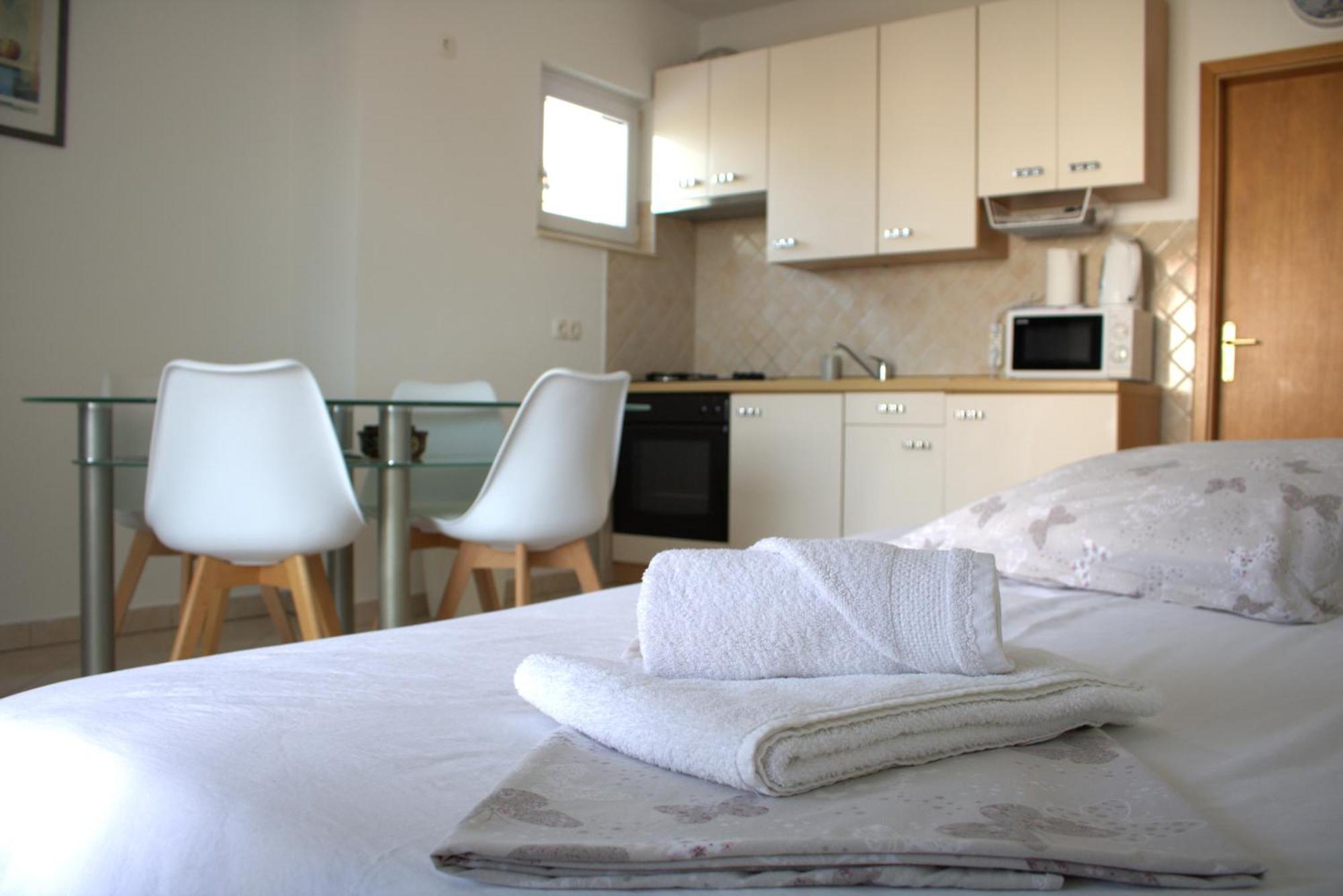 Andrea Apartments Trogir Bagian luar foto