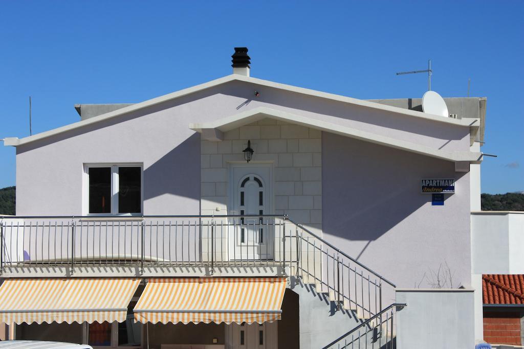 Andrea Apartments Trogir Bagian luar foto