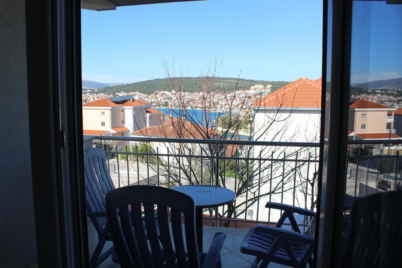 Andrea Apartments Trogir Bagian luar foto