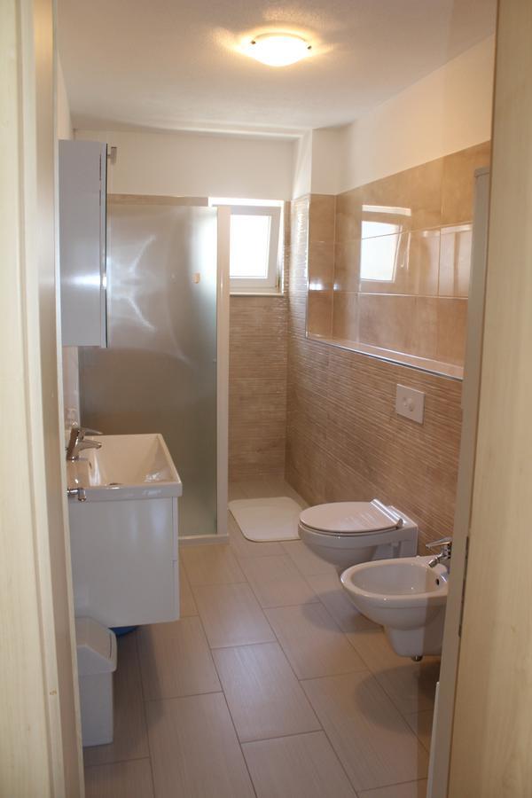 Andrea Apartments Trogir Bagian luar foto